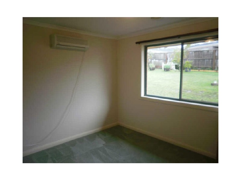 4 Anna Court, Pakenham VIC 3810