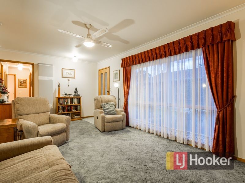 2/9 Tania Court, Pakenham VIC 3810