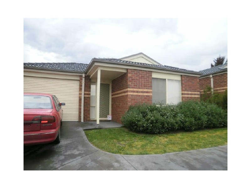 6/12 Renlik Court, Pakenham VIC 3810