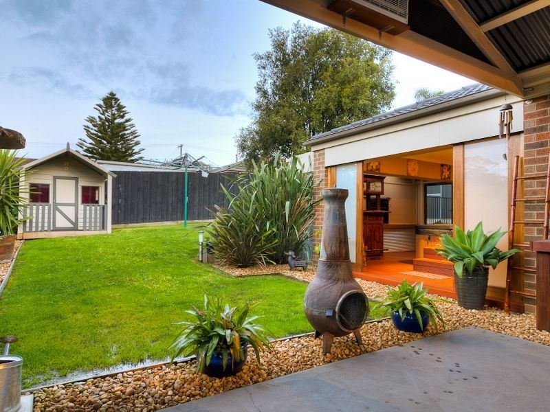 16 Rivendale Crescent, Drouin VIC 3818