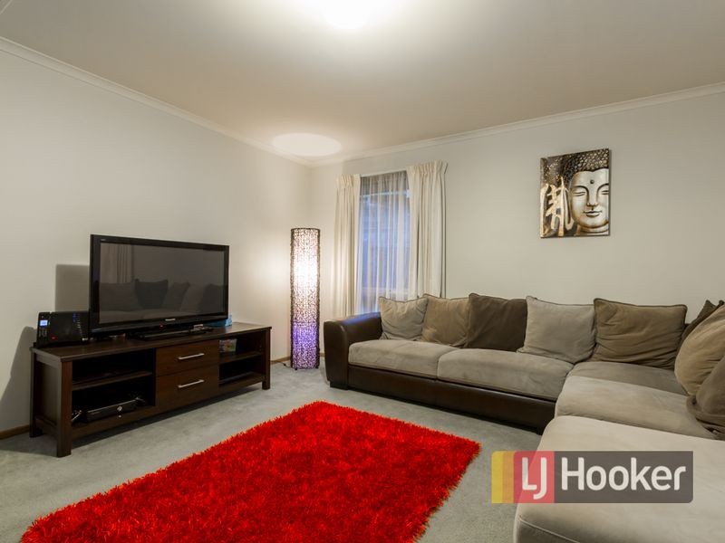 20 Osborn Grove, Pakenham VIC 3810