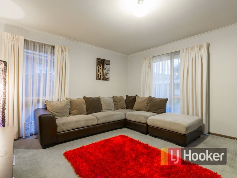 20 Osborn Grove, Pakenham VIC 3810