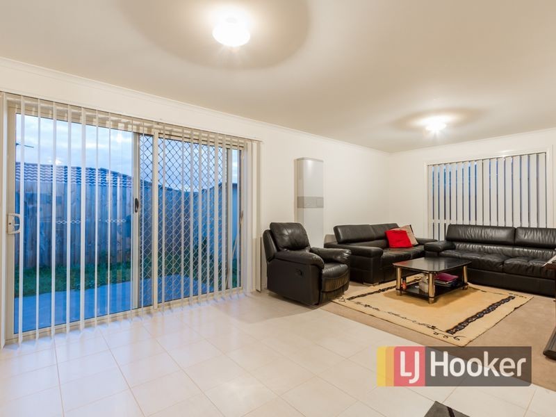 17/18 Ben Drive, Pakenham VIC 3810