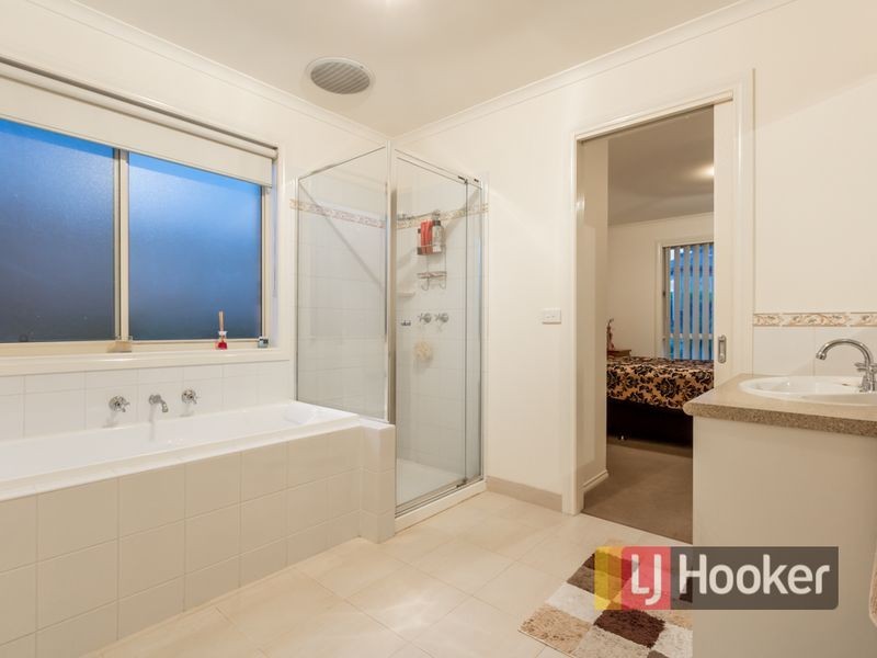 17/18 Ben Drive, Pakenham VIC 3810