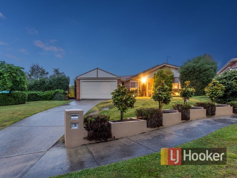 9-11 Rachael Court, Pakenham VIC 3810