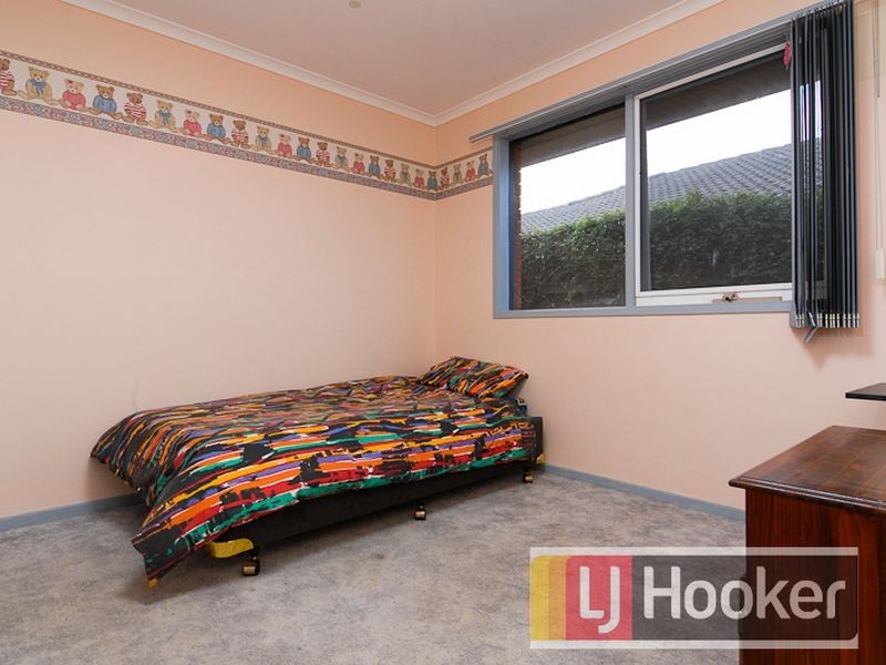 26 Dunbarton Drive, Pakenham VIC 3810