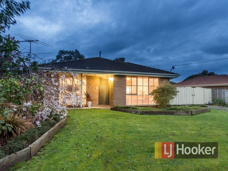 67 Simon Drive, Pakenham VIC 3810