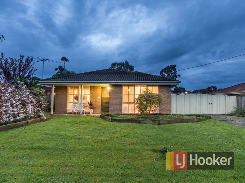 67 Simon Drive, Pakenham VIC 3810