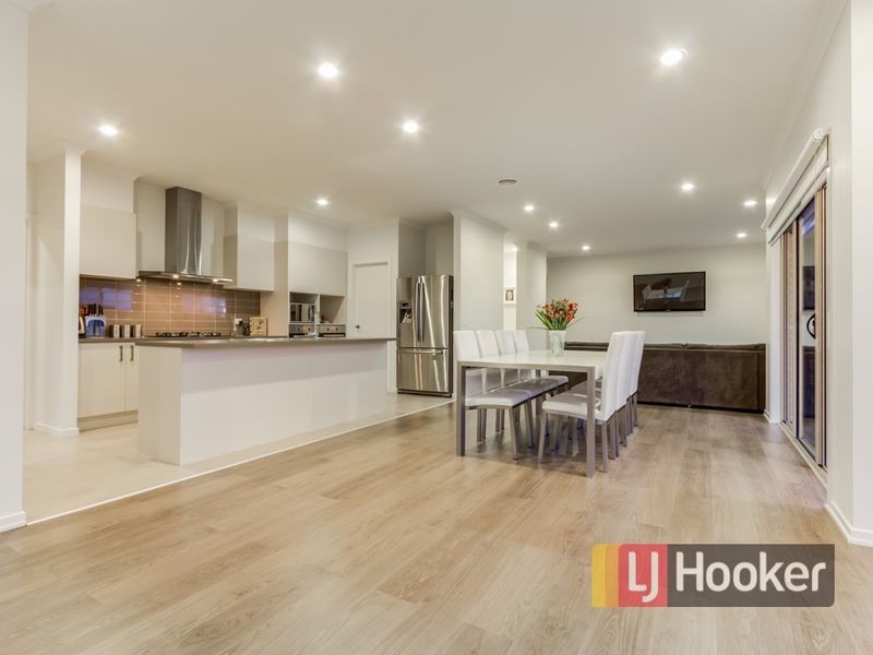 78 Banjo Paterson Drive, Pakenham VIC 3810