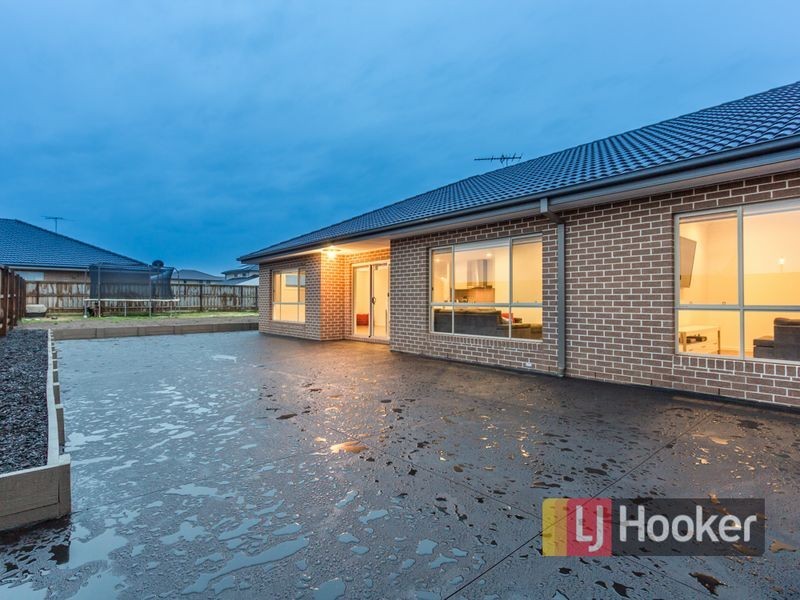 78 Banjo Paterson Drive, Pakenham VIC 3810