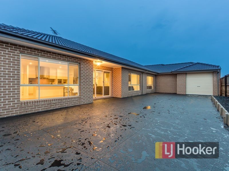 78 Banjo Paterson Drive, Pakenham VIC 3810