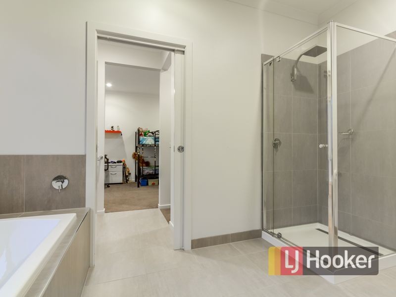 78 Banjo Paterson Drive, Pakenham VIC 3810