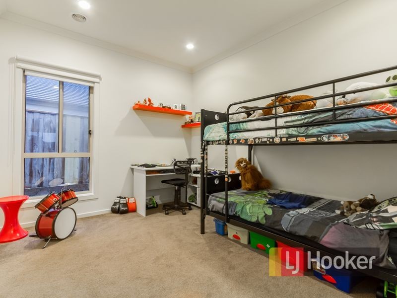 78 Banjo Paterson Drive, Pakenham VIC 3810