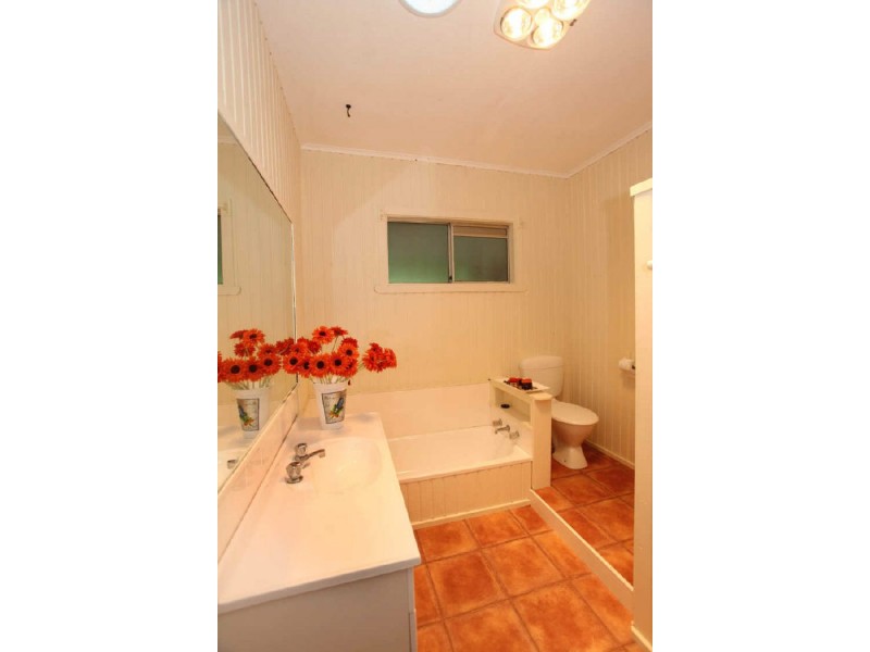 330 SANDERS ROAD, Bunyip VIC 3815