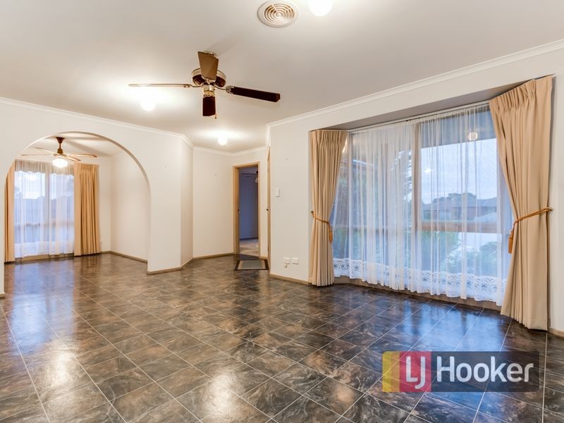 14 Martingale Place, Pakenham VIC 3810