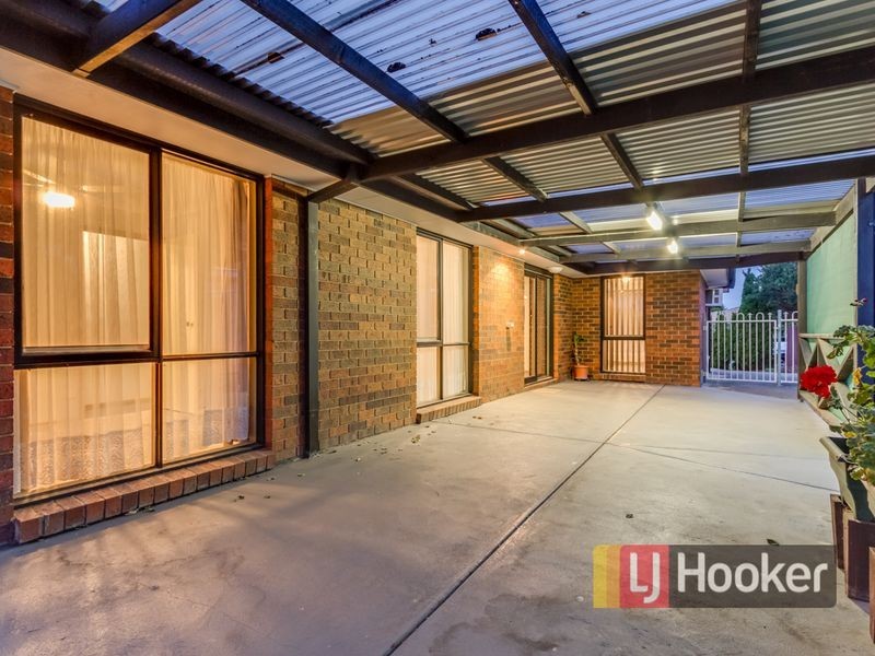 14 Martingale Place, Pakenham VIC 3810