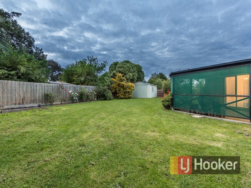14 Martingale Place, Pakenham VIC 3810