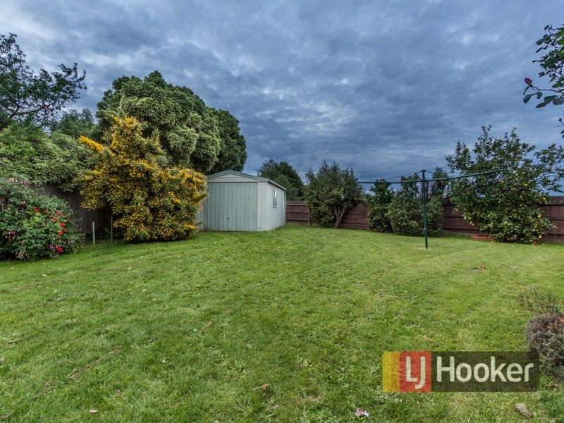 14 Martingale Place, Pakenham VIC 3810