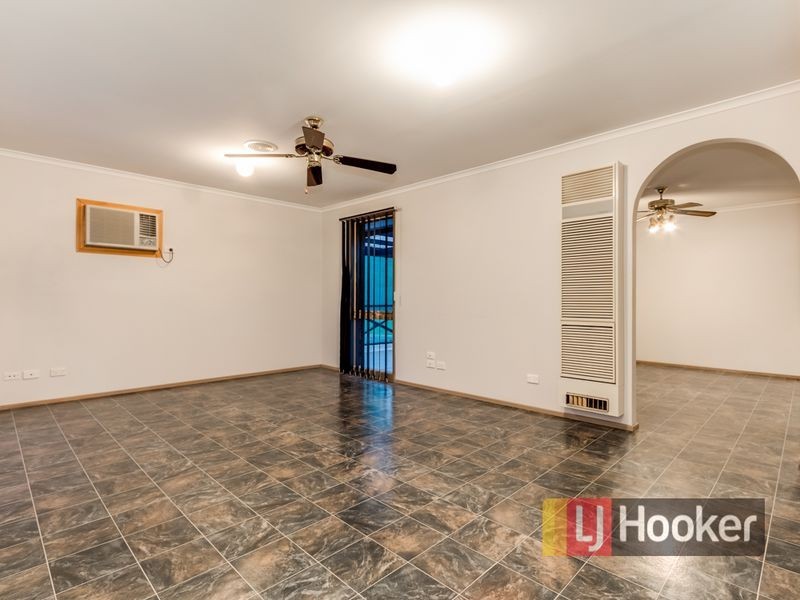 14 Martingale Place, Pakenham VIC 3810