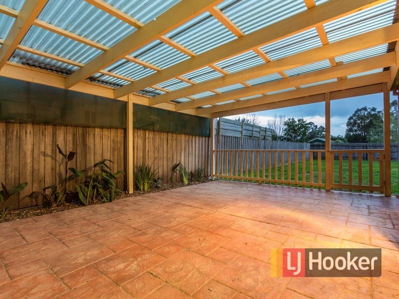 28 Pommel Street, Pakenham VIC 3810