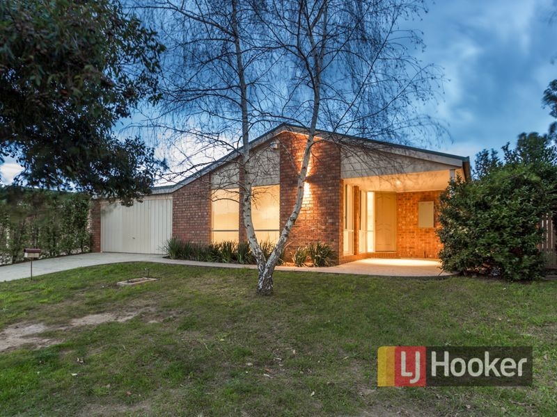 28 Pommel Street, Pakenham VIC 3810
