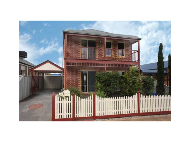 10 Spring Circuit, Pakenham VIC 3810