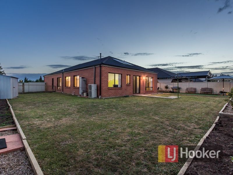 47 The Circuit, Pakenham VIC 3810