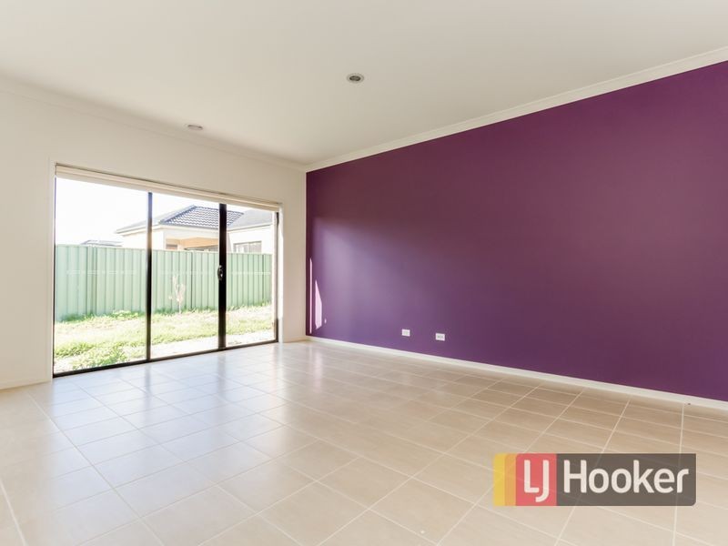 63 Park Orchard Drive, Pakenham VIC 3810