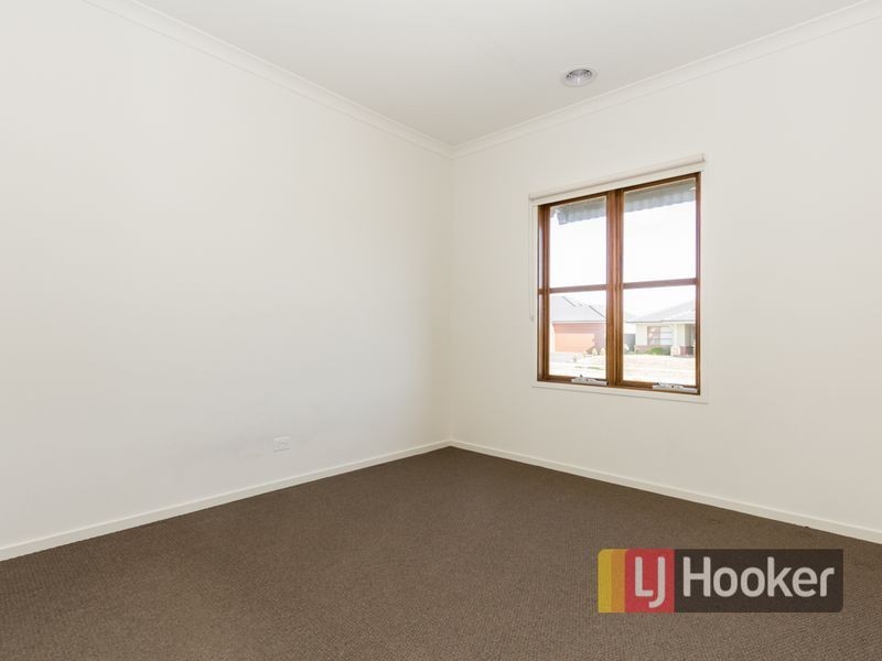 63 Park Orchard Drive, Pakenham VIC 3810