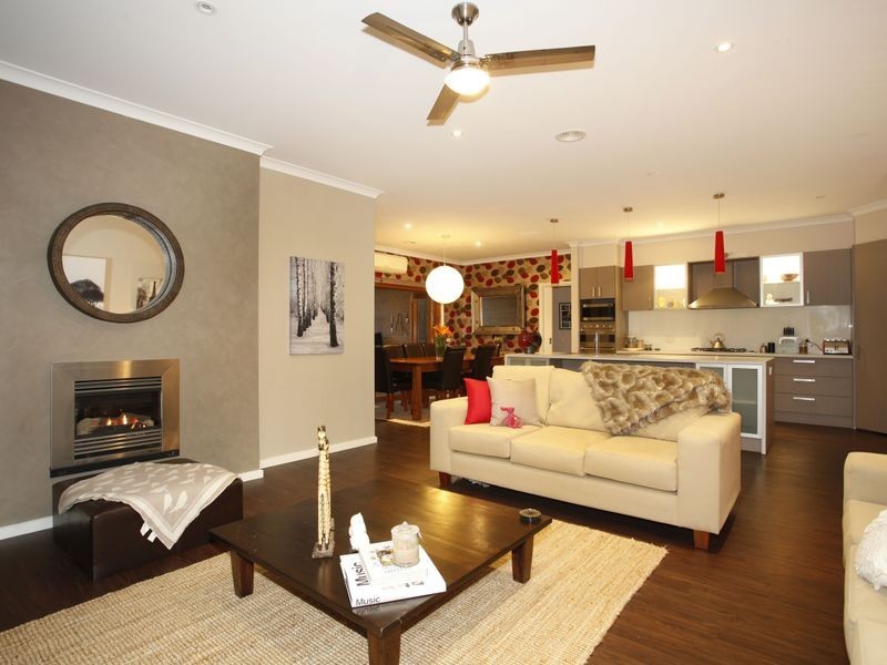 26 Huron Parkway, Pakenham VIC 3810