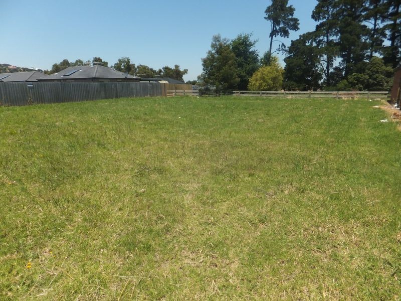 8 Pomegranate Way, Pakenham VIC 3810