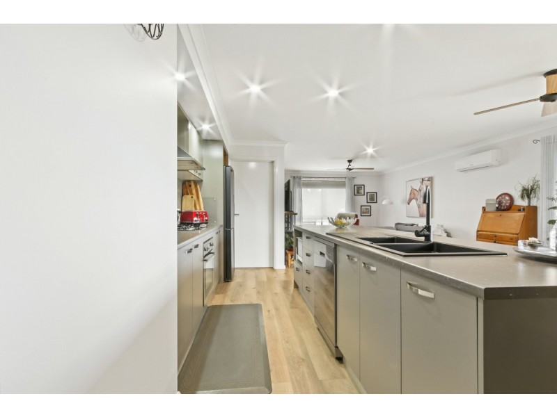 8 Village Fair Drive, Newlands Arm VIC 3875