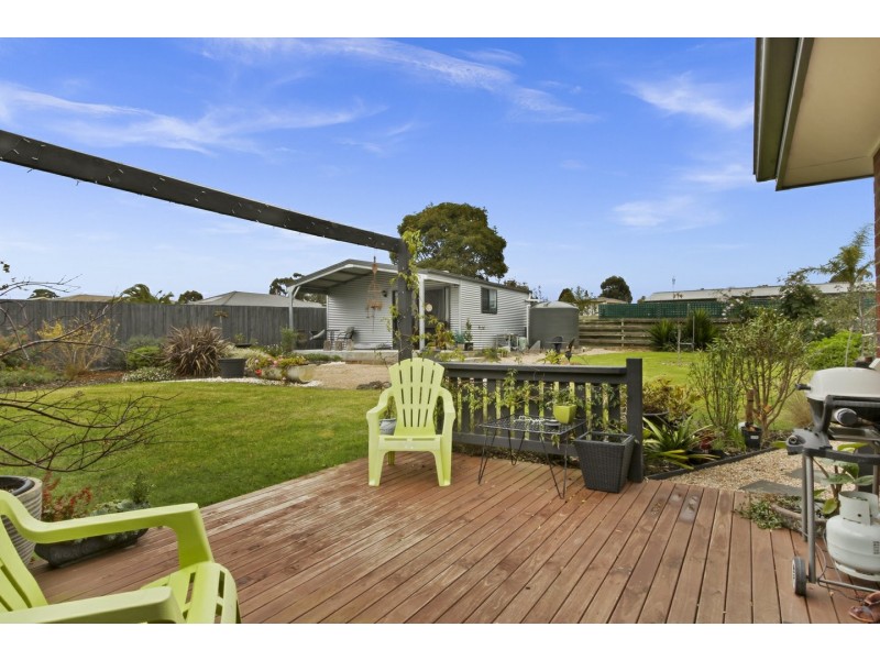 8 Village Fair Drive, Newlands Arm VIC 3875