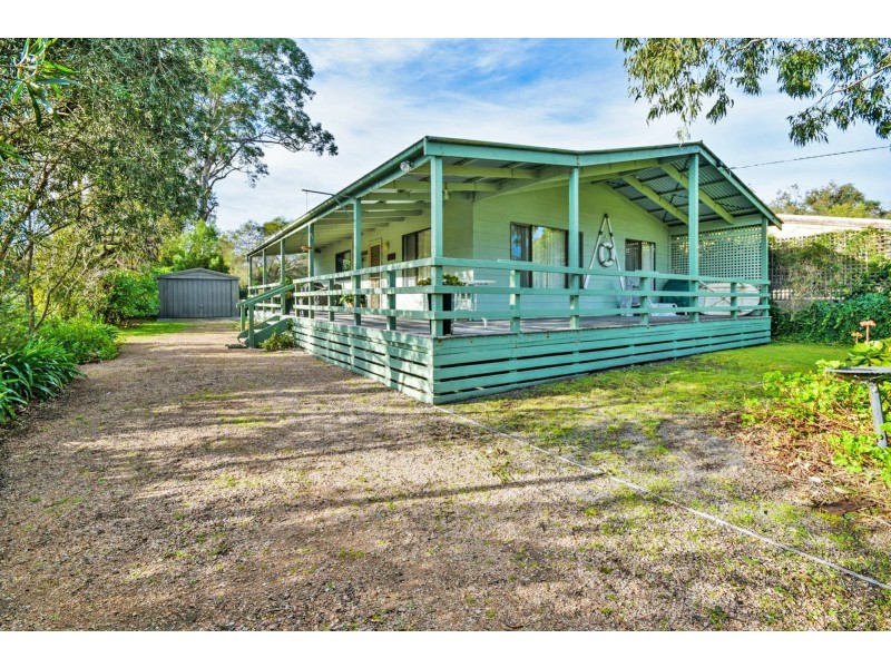 27 Eighth Avenue, Raymond Island VIC 3880
