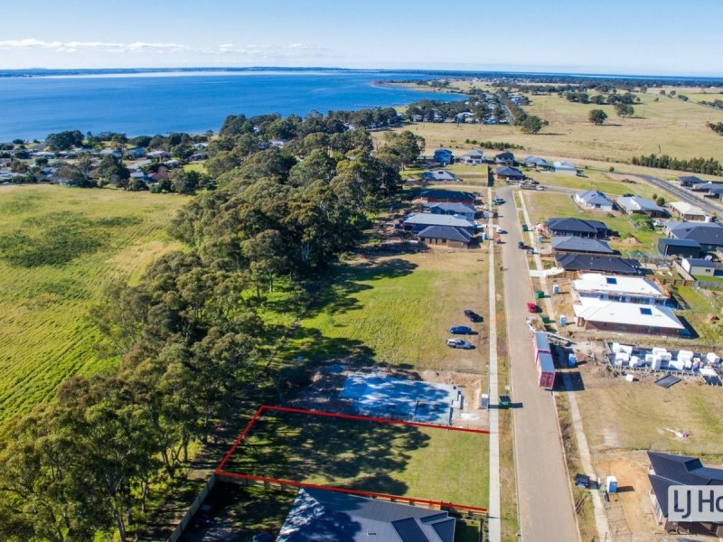 19 Houghton Crescent, Eagle Point VIC 3878