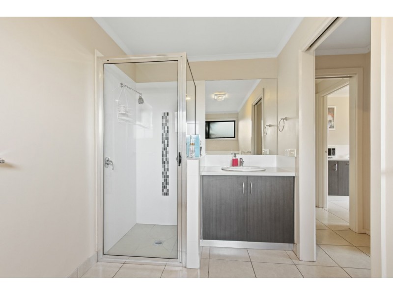 21 The Crescent, Paynesville VIC 3880