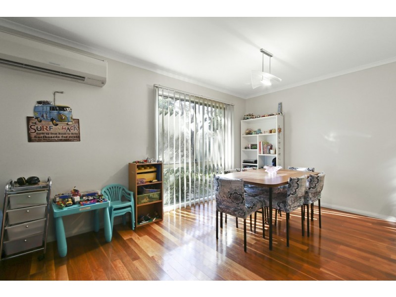 21 Third Parade, Raymond Island VIC 3880
