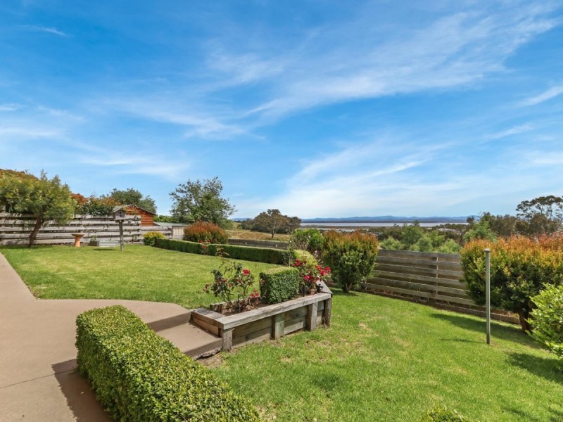 6 Fullarton Drive, Paynesville VIC 3880