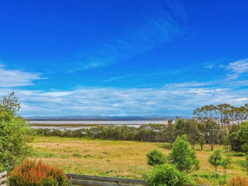 6 Fullarton Drive, Paynesville VIC 3880