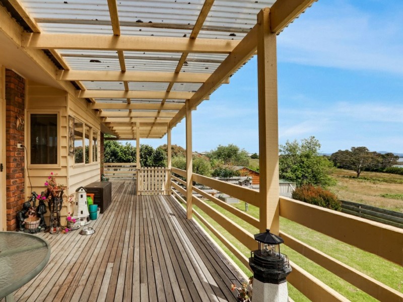 6 Fullarton Drive, Paynesville VIC 3880