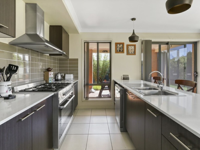 10 Digney Street, Paynesville VIC 3880