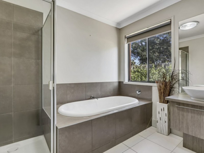 10 Digney Street, Paynesville VIC 3880