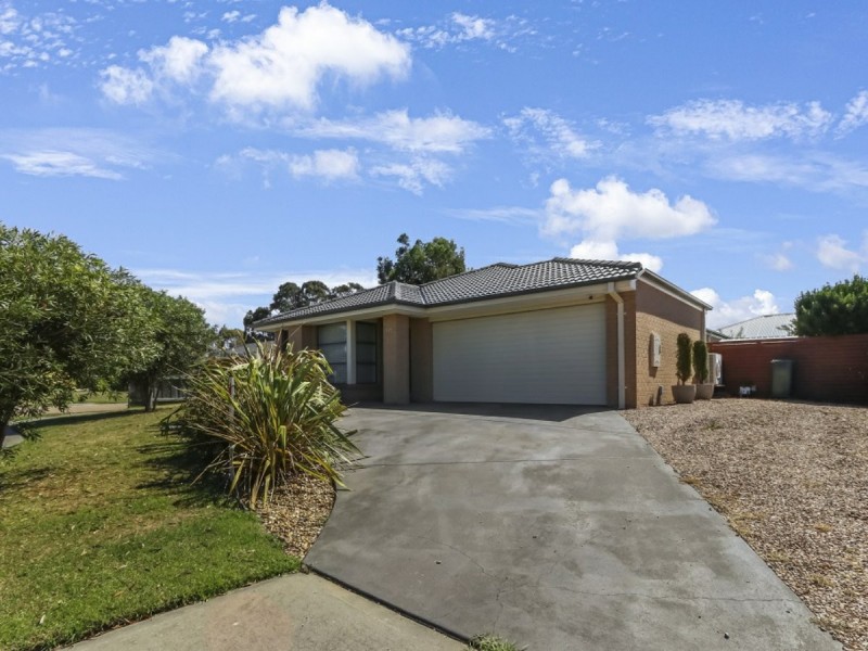 10 Digney Street, Paynesville VIC 3880