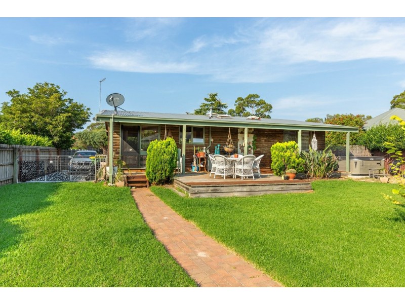 32 Newton Close, Paynesville VIC 3880