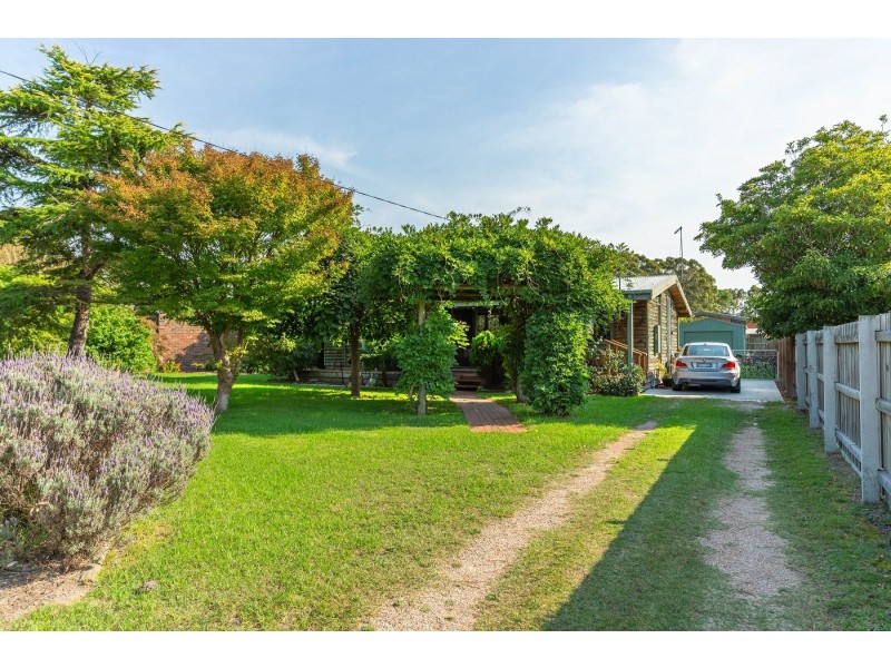 32 Newton Close, Paynesville VIC 3880