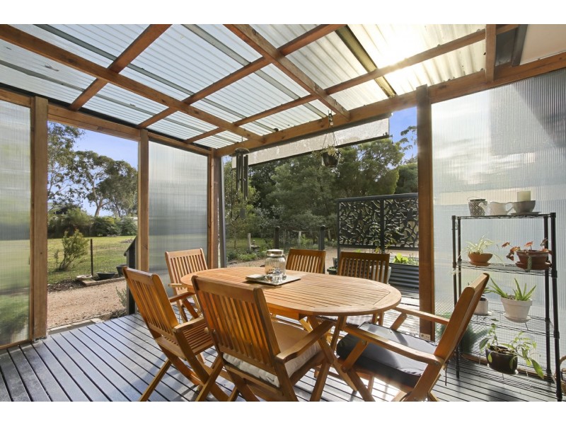 30 Seventh Parade, Raymond Island VIC 3880