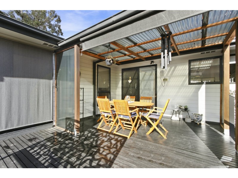 30 Seventh Parade, Raymond Island VIC 3880