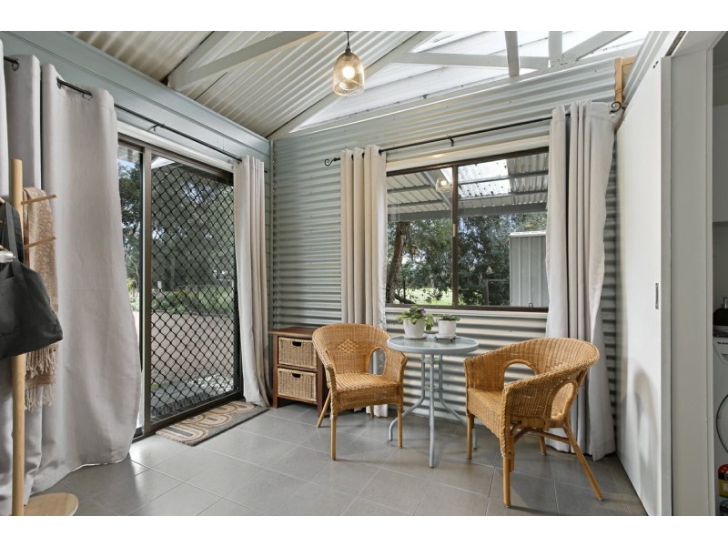 30 Seventh Parade, Raymond Island VIC 3880