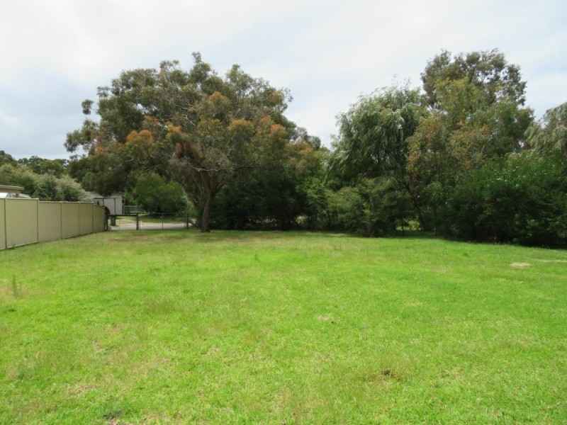 23 Currawong Close, Raymond Island VIC 3880