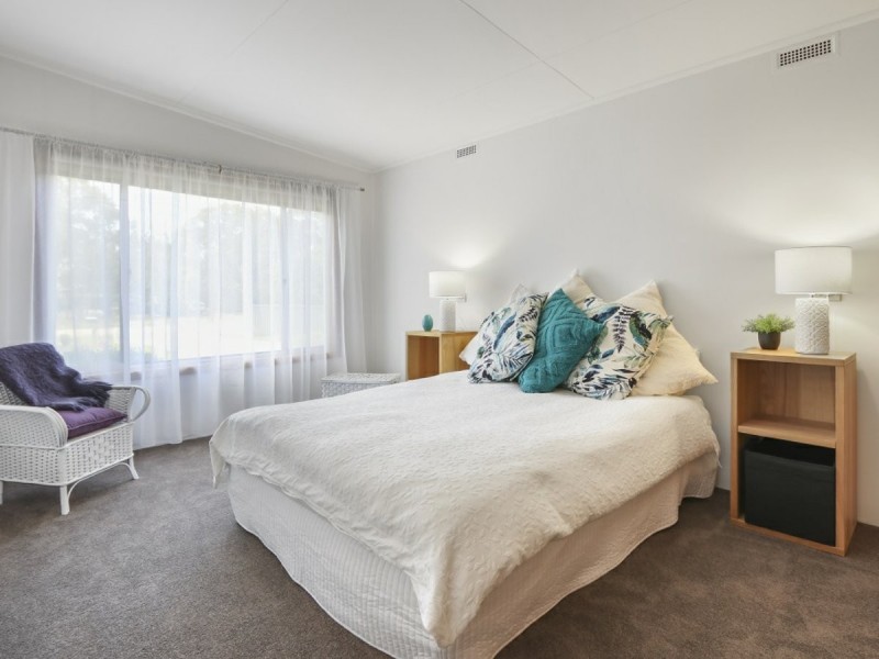 3 Third Parade, Raymond Island VIC 3880